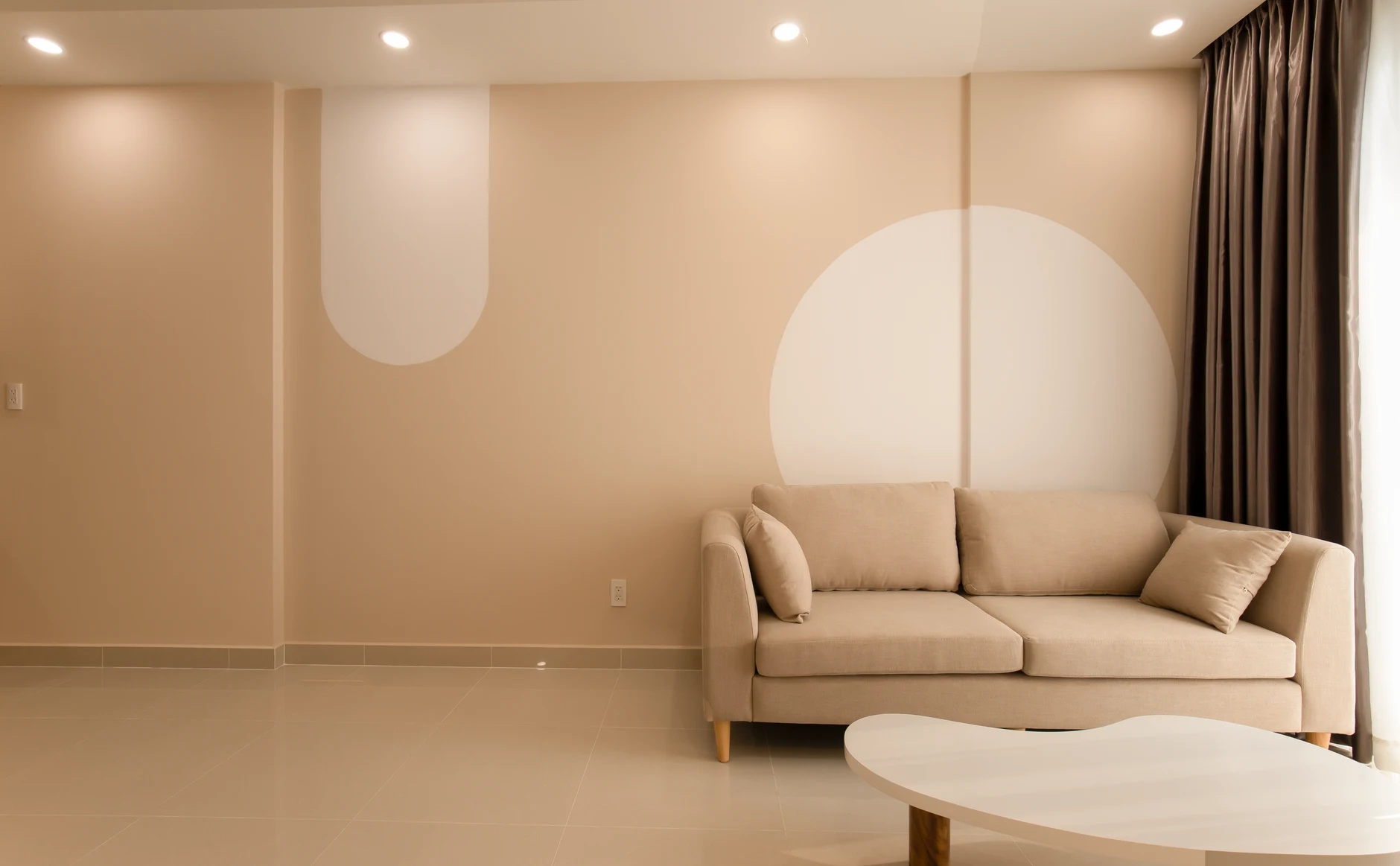 Guide complet sur la peinture décorative murale dans le salon